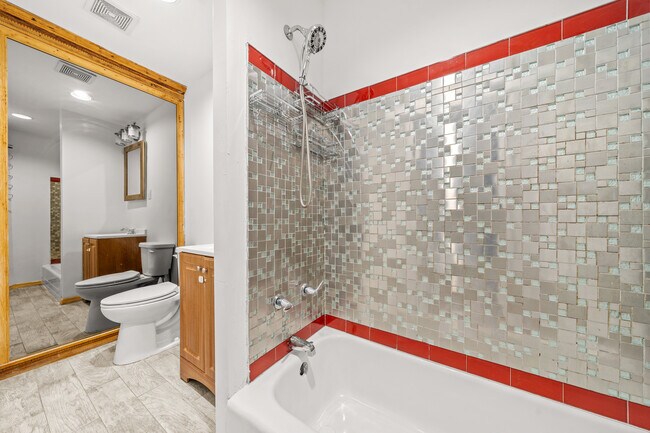 2ND FLOOR BATHROOM - 772 Putnam Ave