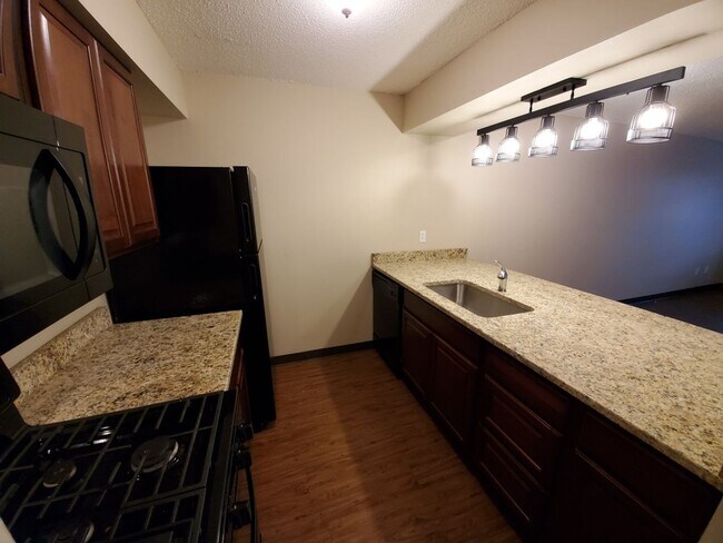 Building Photo - 1108-1110 East McKinley Avenue