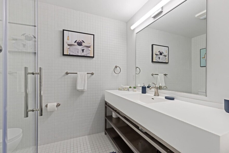 Building Photo - 12607 Larchmere Blvd