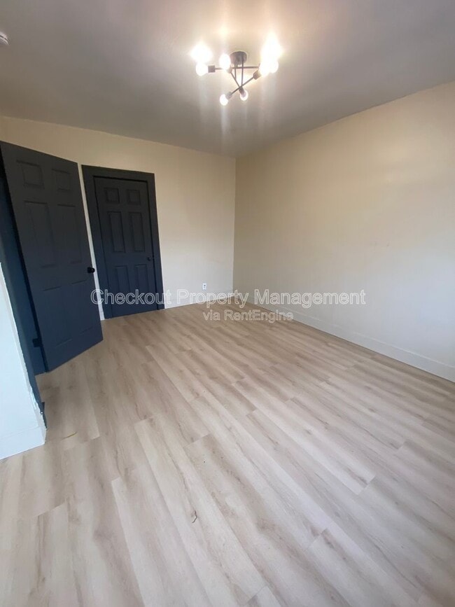 Building Photo - 4301 Potomac St