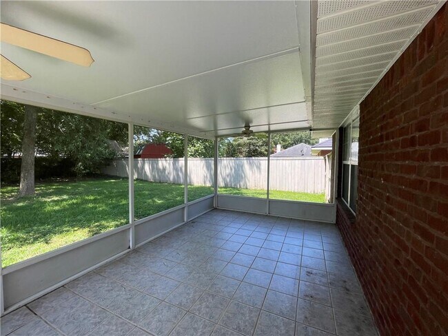 Building Photo - 8669 W Anvil Ct