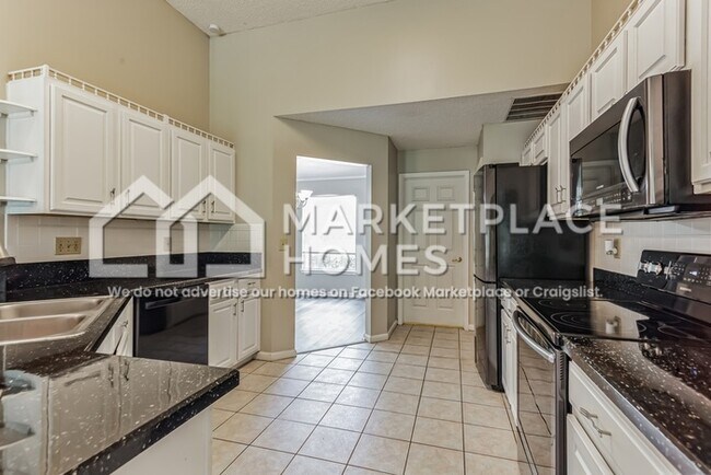 Building Photo - 508 N Bridgestone Ave