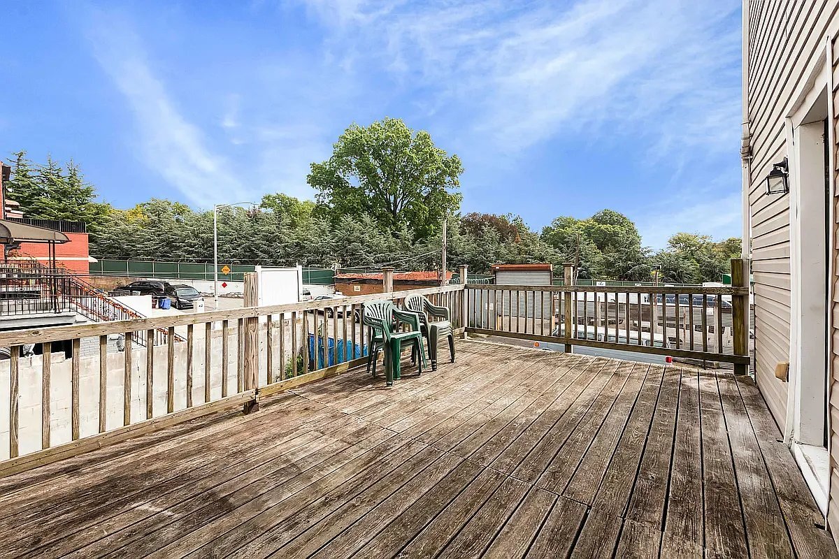 Building Photo - 1603 Bushwick Ave