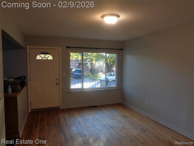 Building Photo - 5312 Syracuse St