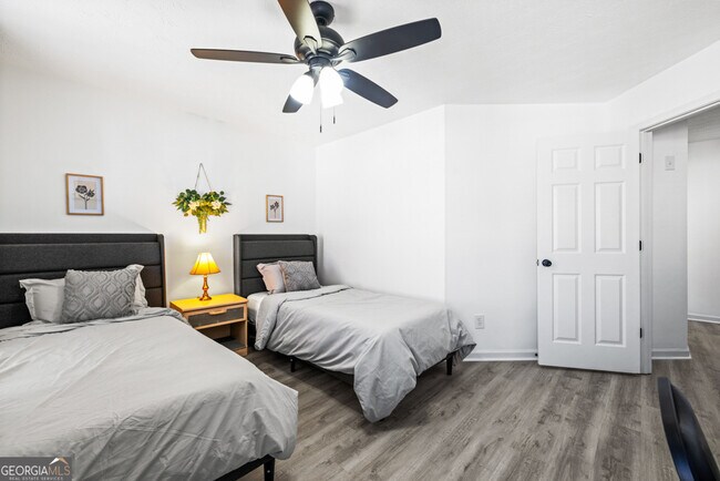 Building Photo - 1514 Park Grove Dr