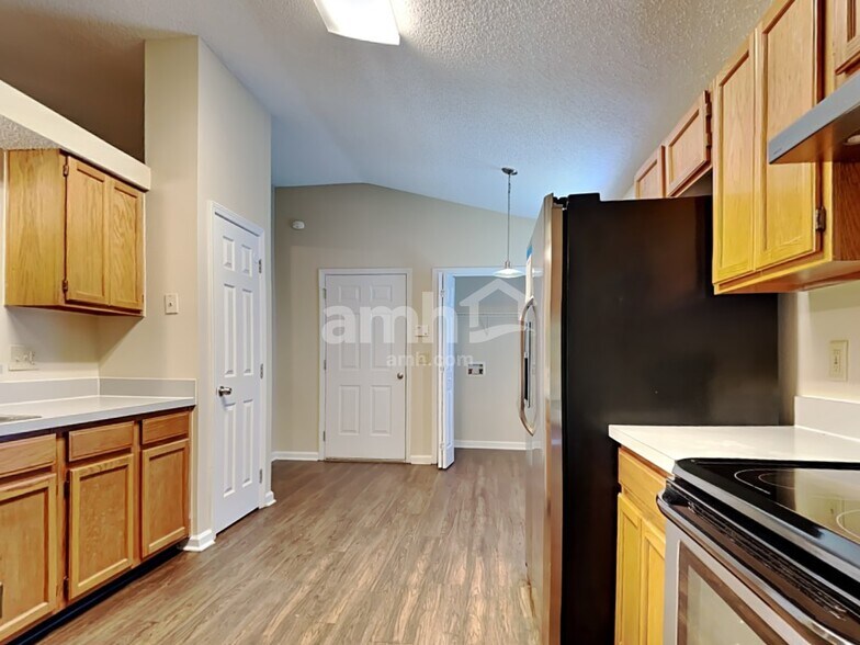Building Photo - 4488 Misty Dawn Ct S