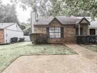 Building Photo - 1098 Rockbrook Ct