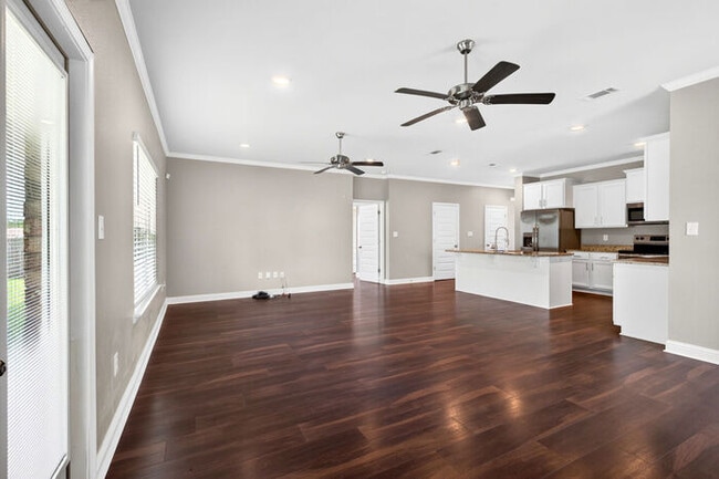Building Photo - 10557 Sweet Bay Dr