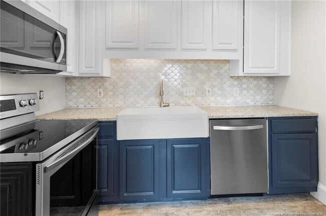 Building Photo - 2219 Westdale Dr