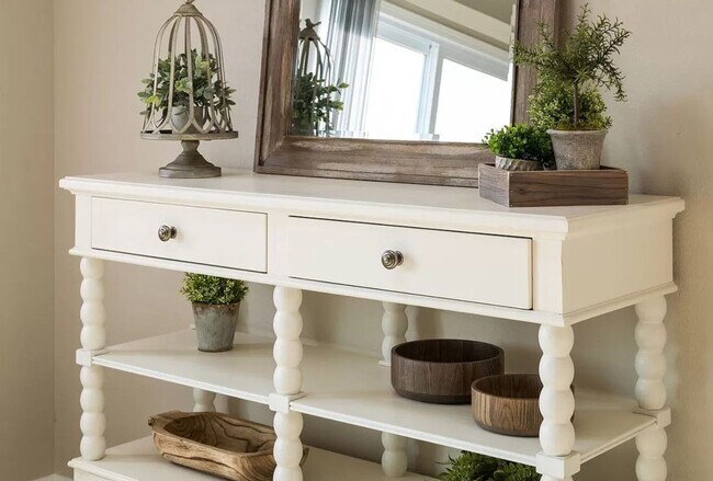 Building Photo - Newer 2000 sq ft 4 bedroom home for Lease