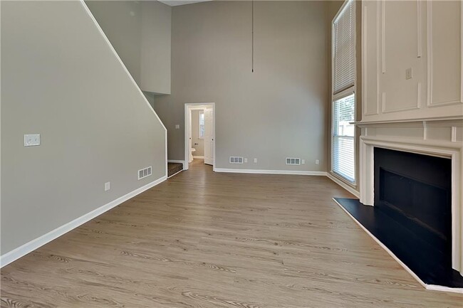 Building Photo - 3705 Patterstone Dr