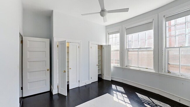 Building Photo - 371 Harvard St