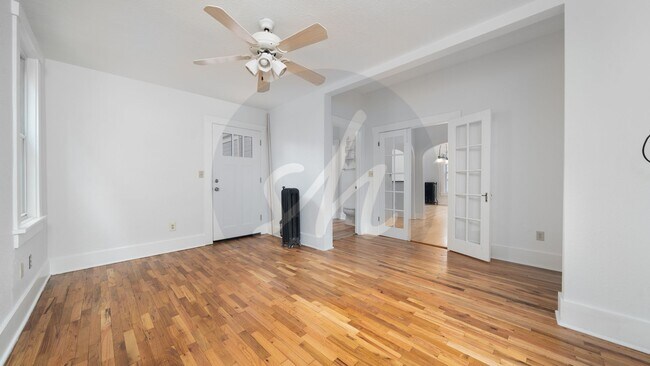 Building Photo - Updated 2-Bed Victorian Main-Floor Living with Stained Glass & Jetted Tub