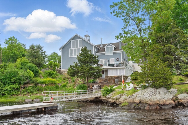 Building Photo - 1 Deer Is Rd