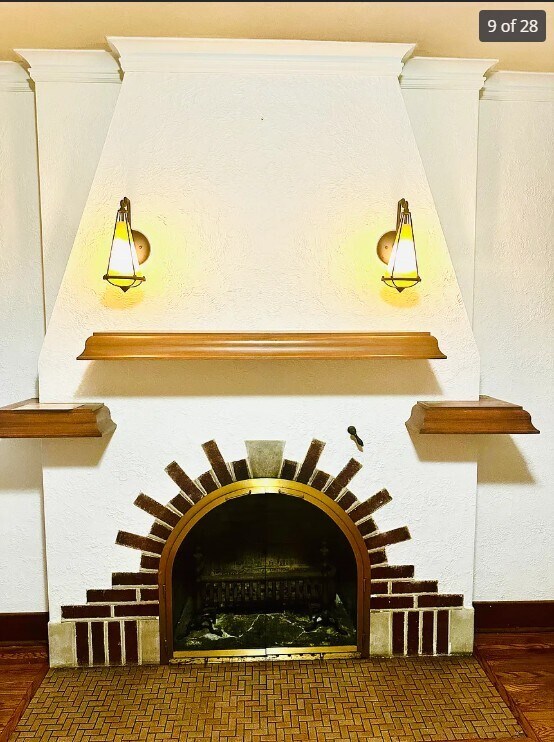 Building Photo - 2501 W Moss Ave