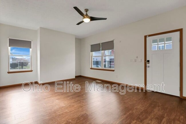 Building Photo - 826 S 18th St