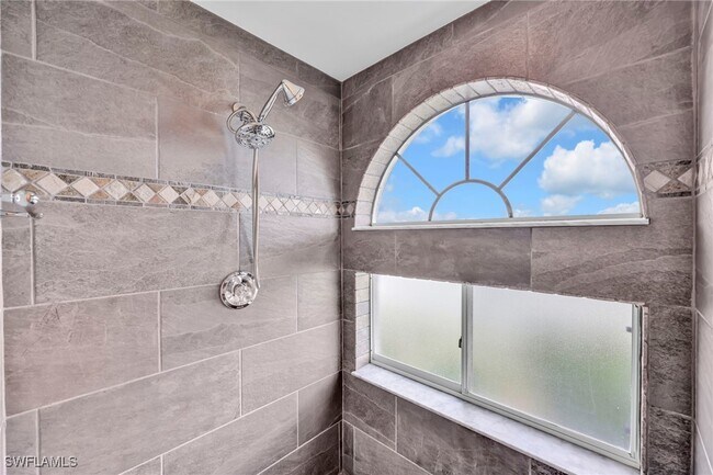 Building Photo - 2541 Citrus Lake Dr