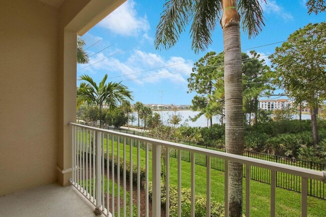 Building Photo - 4921 Bonsai Cir