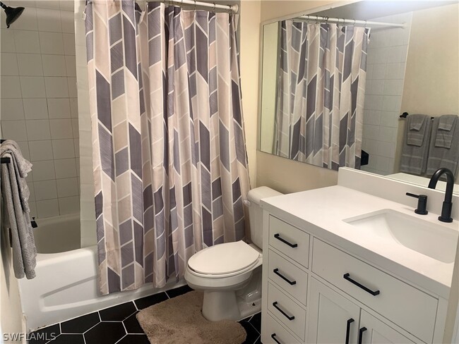 Building Photo - 1275 Wildwood Lakes Blvd