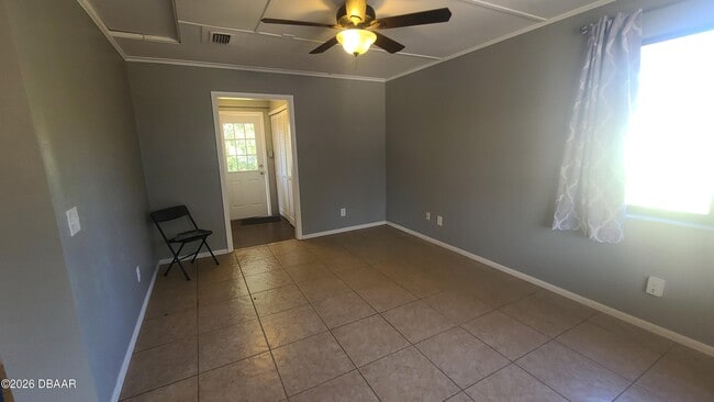 Building Photo - 1350 Jarecki Ave