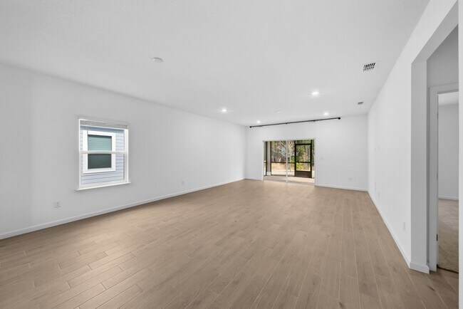 Building Photo - 60 Eustis Pt