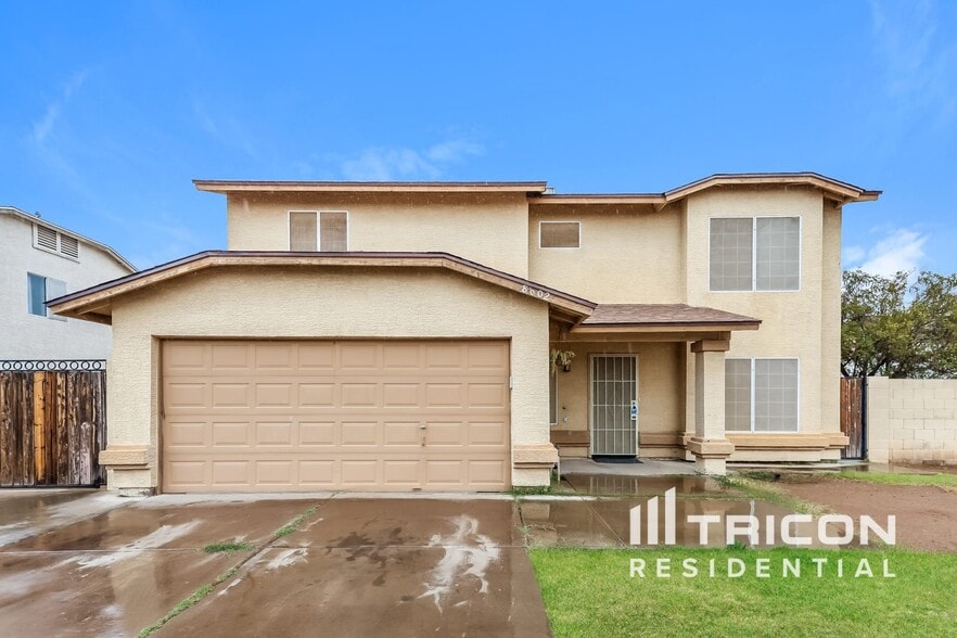 Primary Photo - 8602 W Sells Dr