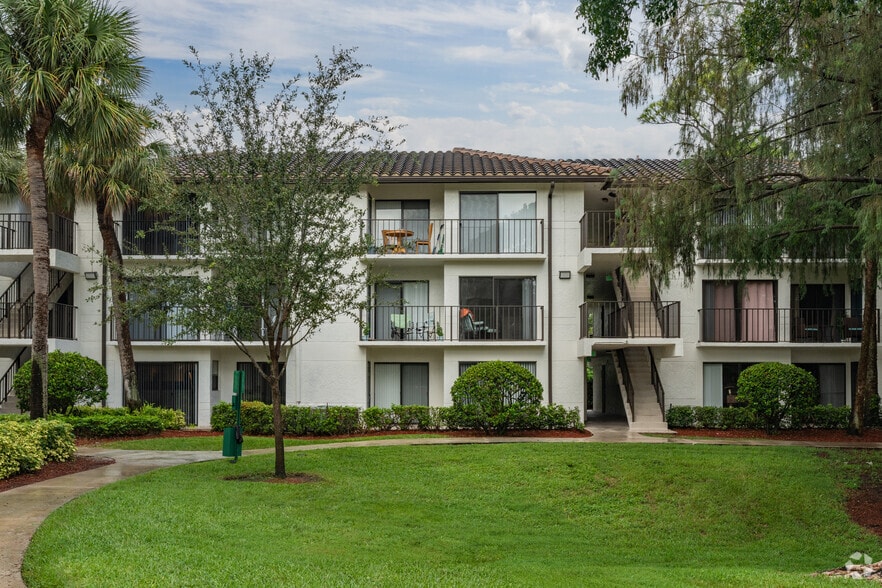 Primary Photo - Gables Boca Place