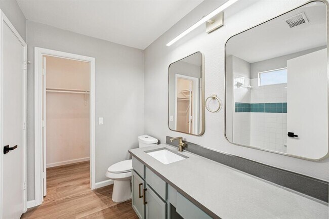 Building Photo - 429 Atlantis