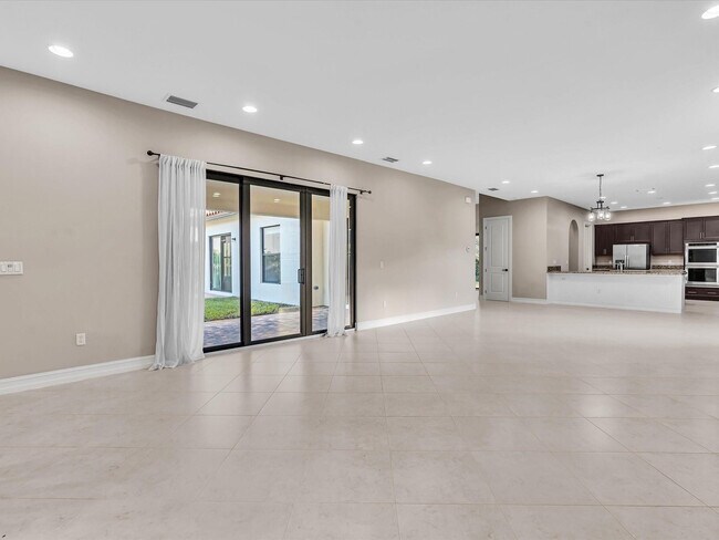 Building Photo - 10630 SW 55th St