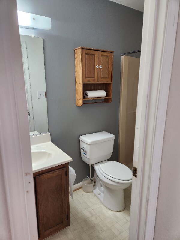 Building Photo - 225 A View Ave