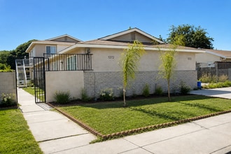 Building Photo - 2172 S Clara Ave