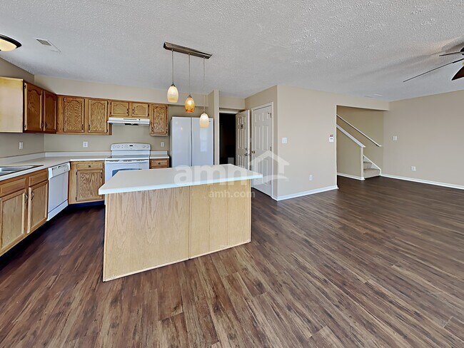 Building Photo - 3734 Laurel Cherry Ln