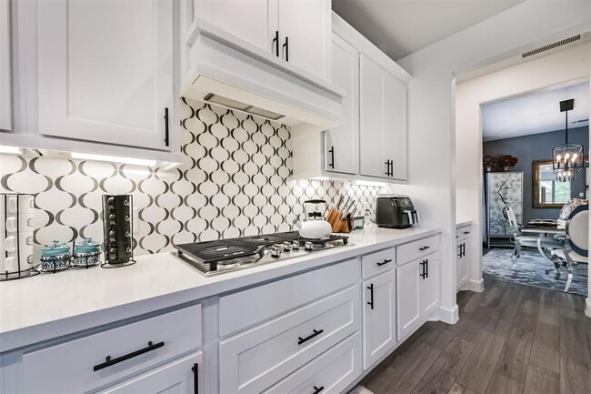 Building Photo - 27208 Starry Oaks Dr