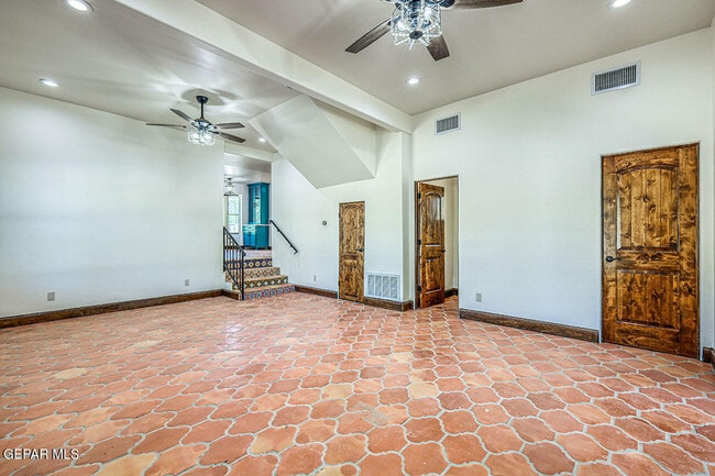 Building Photo - 137 Lanell Dr