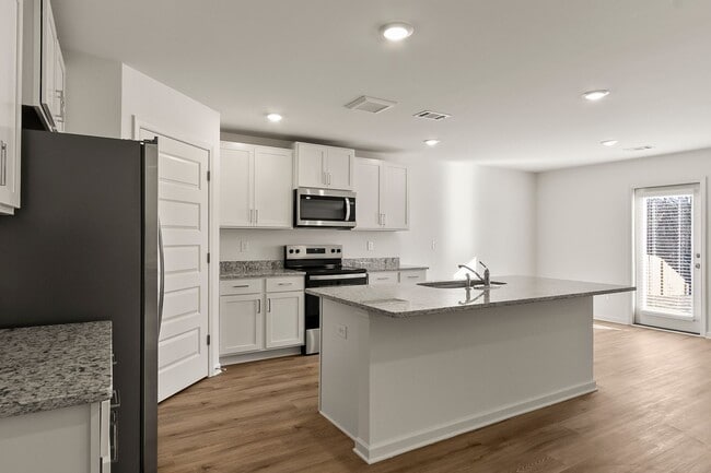 Building Photo - New Construction in the Heart of Northport - Available Now