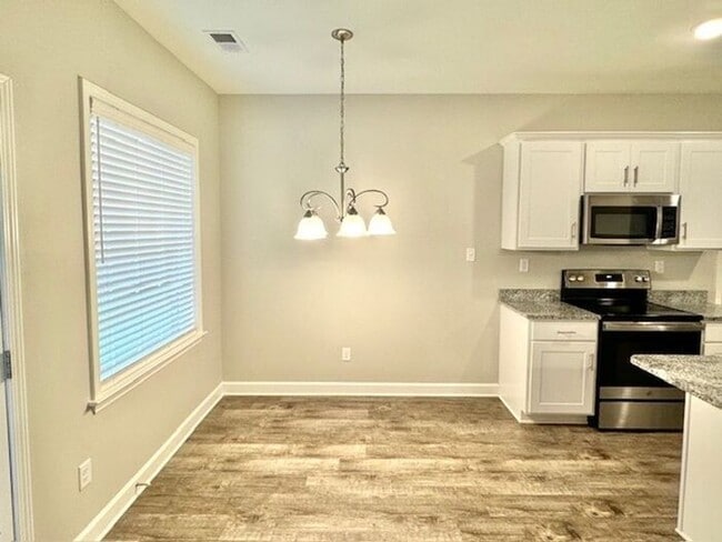 Building Photo - Now Leasing a Brand New 4-bedroom 2.5 bath...