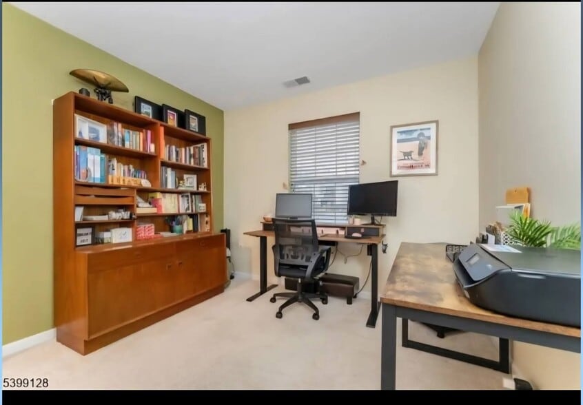 Building Photo - 52 Overlook Dr