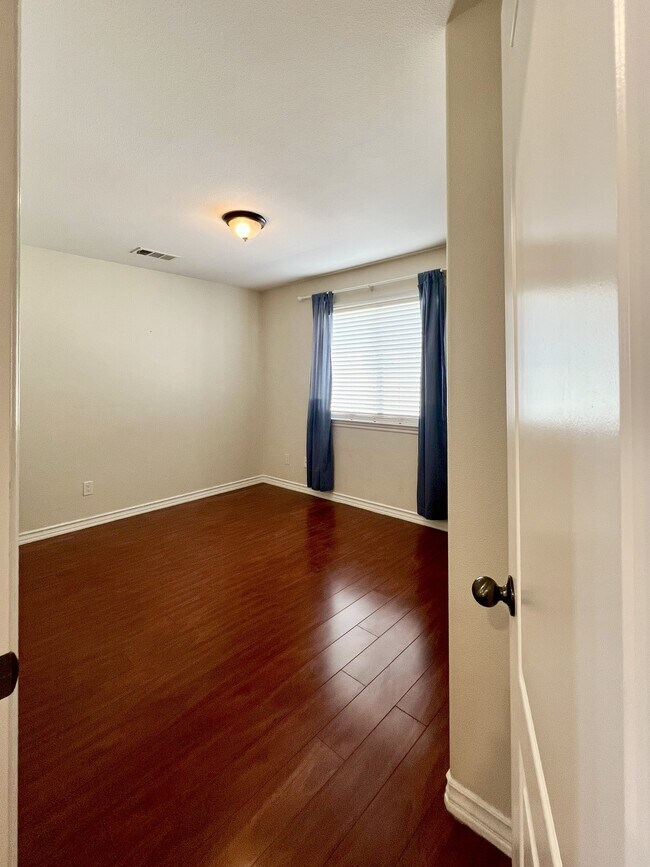 Building Photo - 17346 Sierra Sunrise Ln