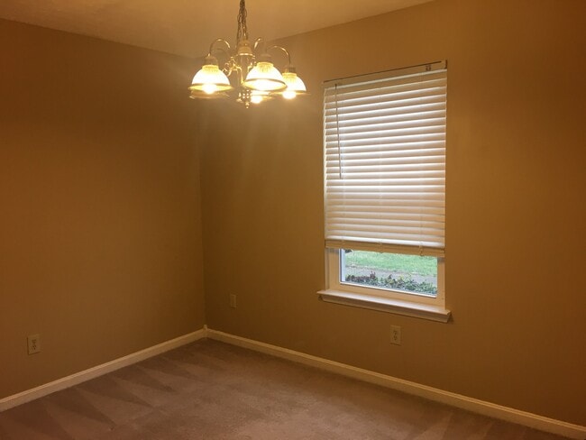 Building Photo - **New Paint**   **New Carpet**  Ready for YOU!!