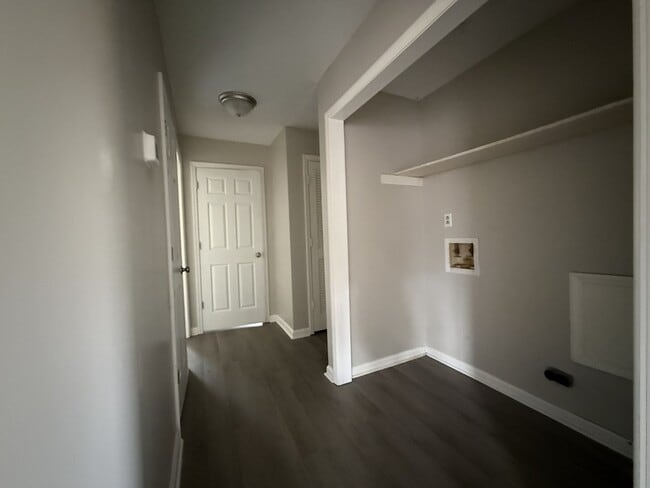 Building Photo - 4414 Bonnell Dr NW