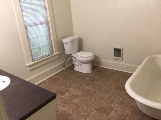 Building Photo - STATUS: AVAILABLE  | R25 | $1395
