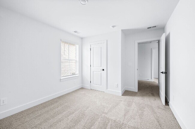 Building Photo - "Prime Location Opportunity: Secure Your Future on Poplar Farms Drive, Franklin, TN!" The interne...