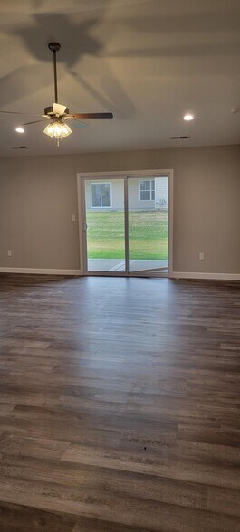 Building Photo - 18 Sonata Ln