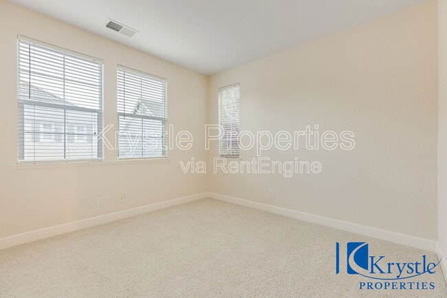 Building Photo - 6335 Newhaven Ln