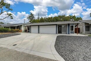 Building Photo - 2432 Camino Garden Way