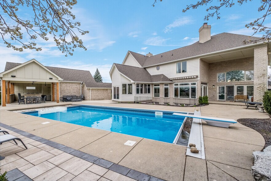 Building Photo - 13621 Singletree Ct