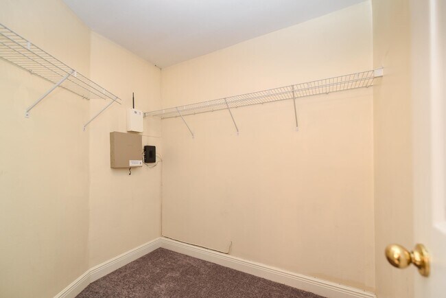 Building Photo - 5309 Moonbeam Trail