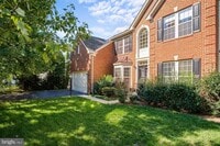 Building Photo - 211 Park Gate Dr SE