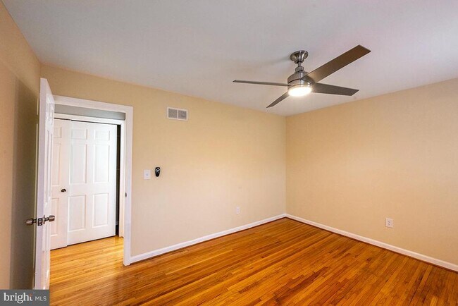 Building Photo - 5035 Timberwood Trail