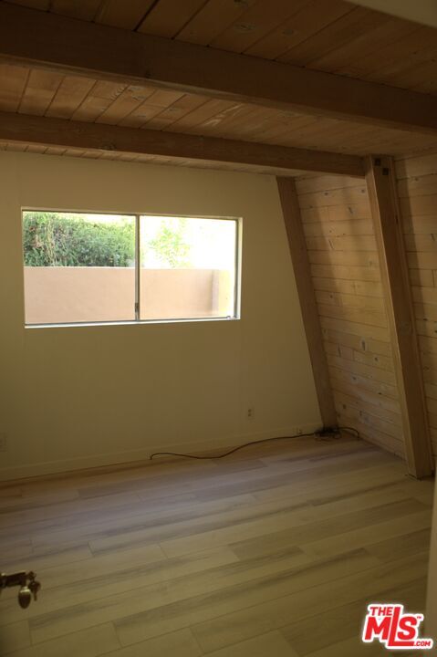 Building Photo - 1578 Topanga Skyline Dr